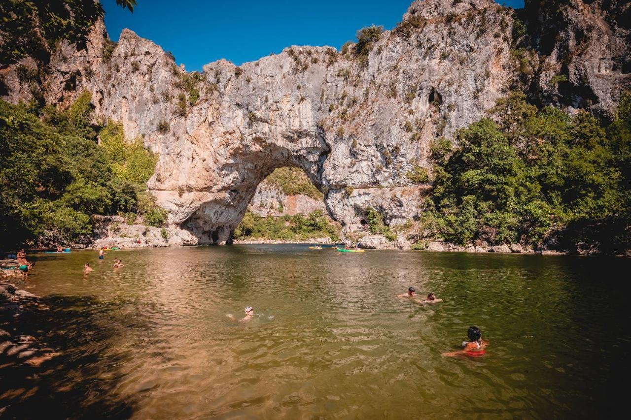 מלון Vallon-Pont-dʼArc Rives D'Arc מראה חיצוני תמונה