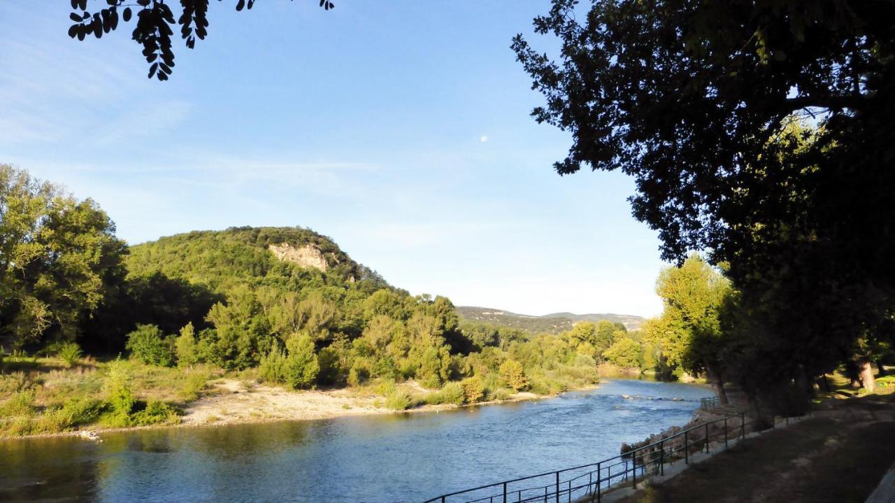 מלון Vallon-Pont-dʼArc Rives D'Arc מראה חיצוני תמונה